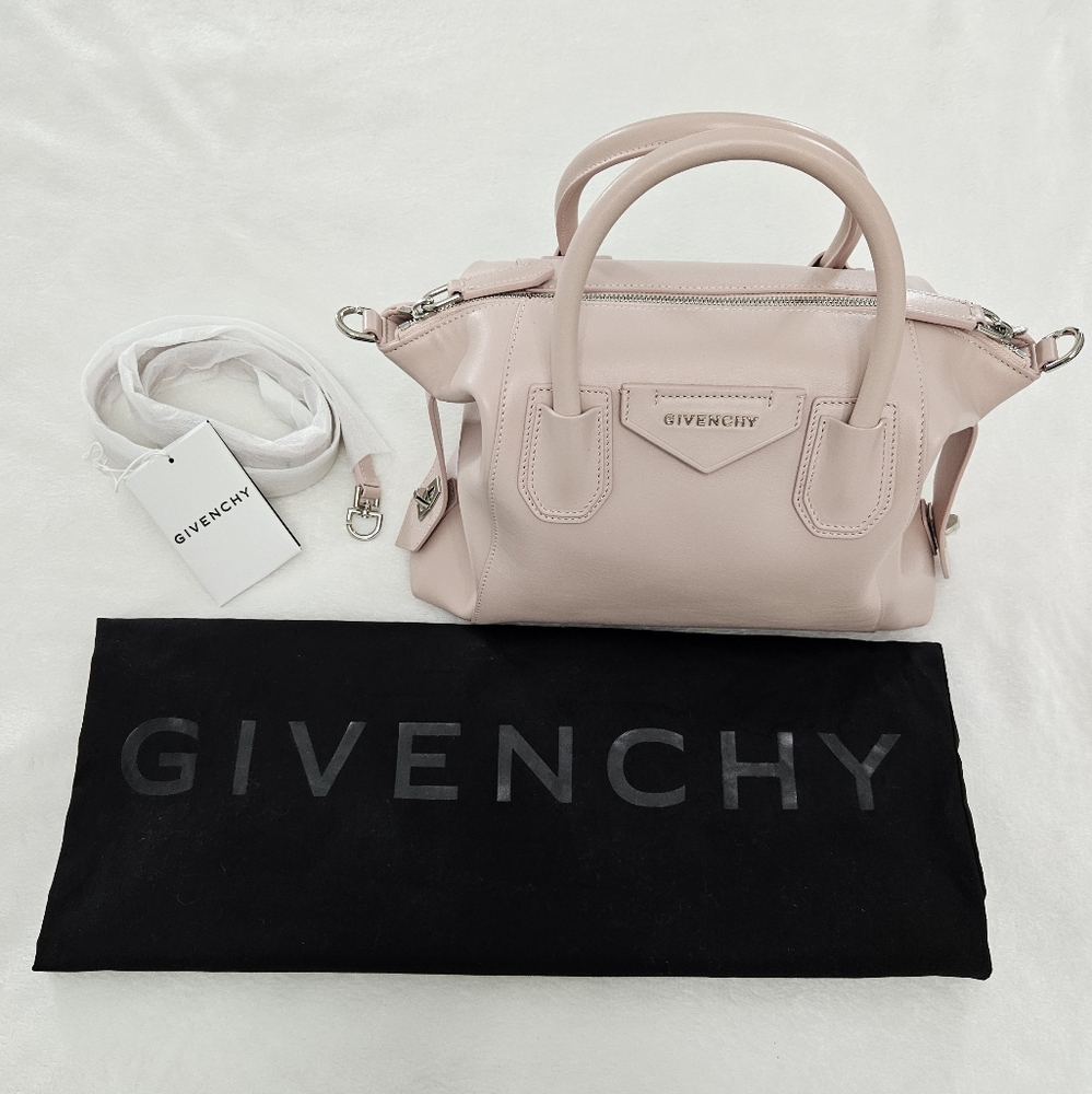 Givenchy Antigona Bag in Soft Pink Leather